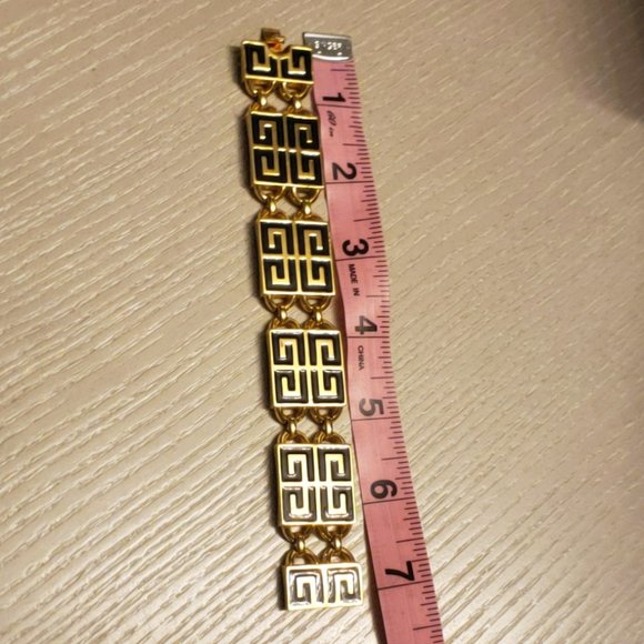 Givenchy Vintage 4G Logo Bracelet 1977 Gold-Plated Collector - Picture 7 of 16